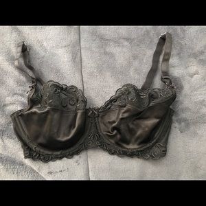 Black cacique bra